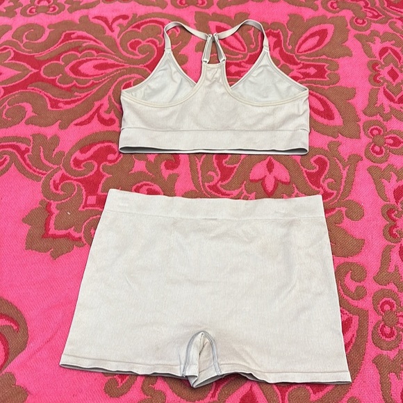 PINK VICTORIAS SECRET ACTIVE SET TAN SIZE SMALL - Picture 3 of 16